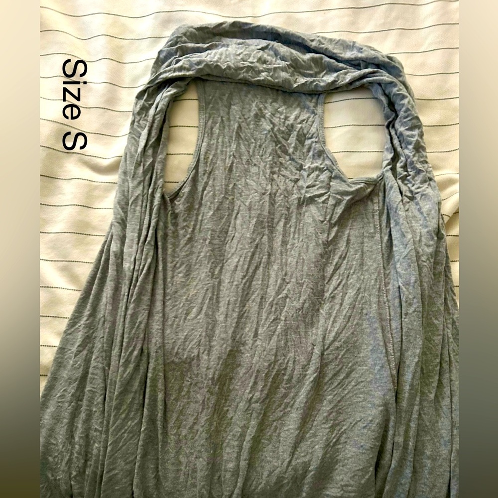 Soft and loose vest
